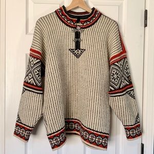 Vintage Dale of Norway Sweater 100% Wool Medium